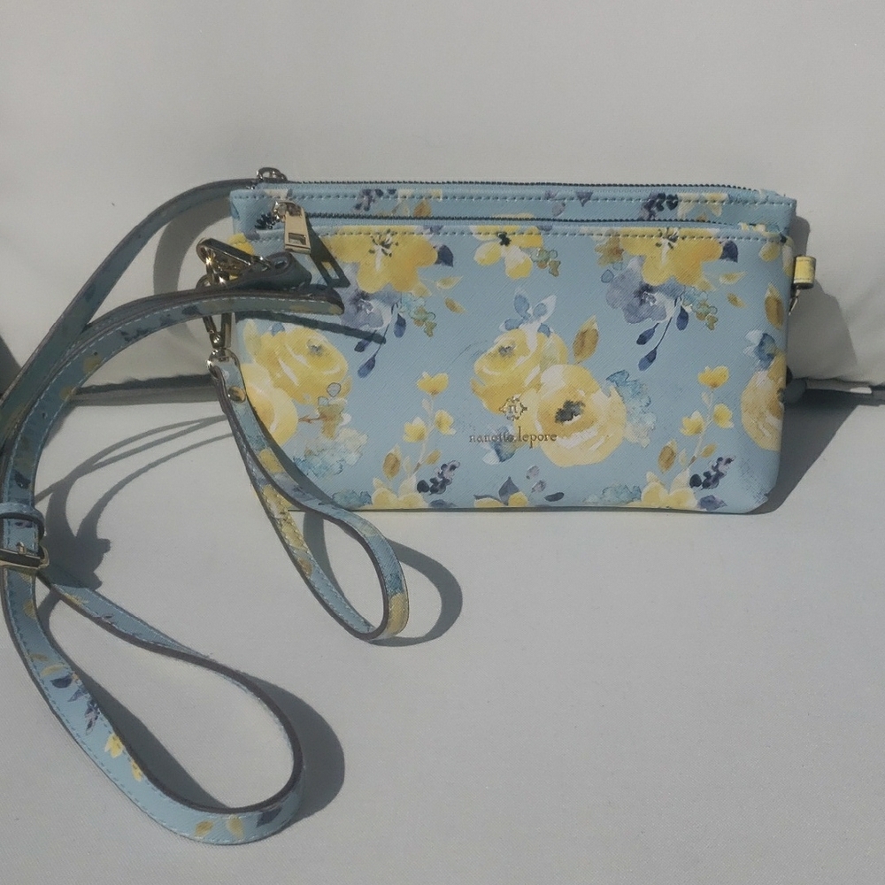 💙Nanette Lepore Blue Floral Wristlet/Crossbody Bag EUC